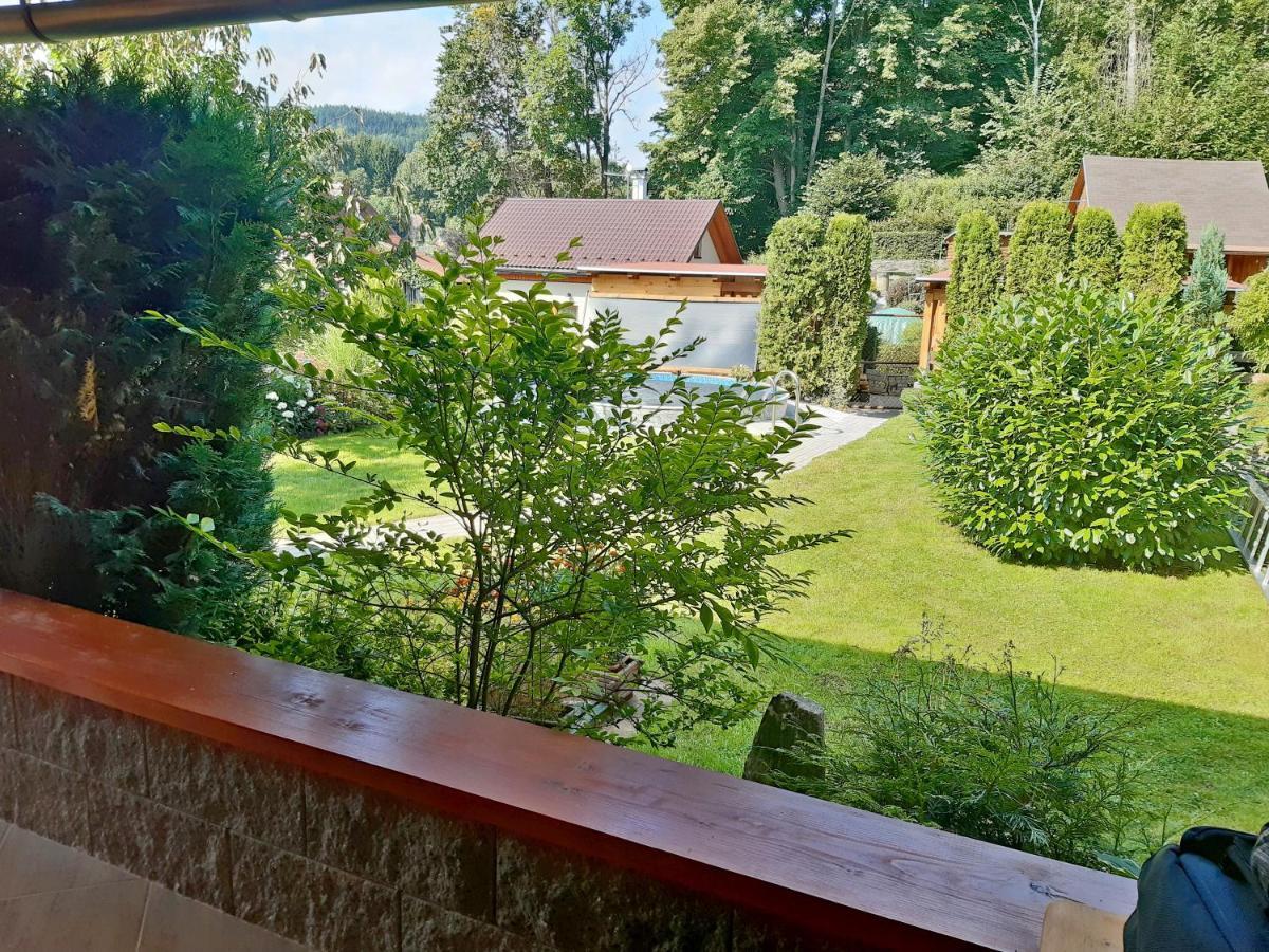Chata U Lesa Svoboda nad Úpou Buitenkant foto